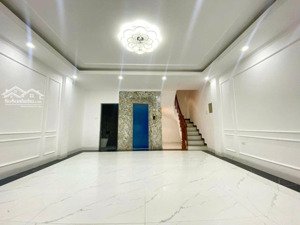 khuất duy tiến - nhà mới - thang máy - ô tô vào nhà 51m, 7 tầng, mặt tiền 5.5m chào 21 tỷ.