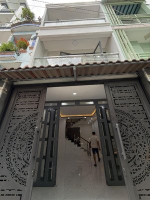 nhà hẻm xe hơi đậu ngay nhà 3 tầng adl 6.6 tỷ