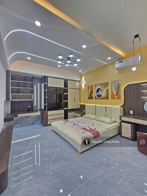 bán nhà đúc 3 tấm hoàn công, phòng ngủ dưới, full nội thất, kdc p.bình chuẩn, tp.thuận an