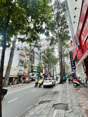 bán gấp nhà mt nguyễn chí thanh, q10, dt 4x16m, 3 tầng. nhà tốt chưa qua đầu tư