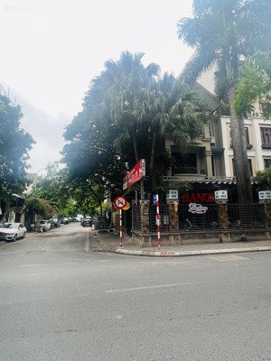 cực phẩm tây hồ, mặt phố thuỵ khuê, nguyễn đình thi - 4 tầng 197m2 - lô góc, view hồ tây