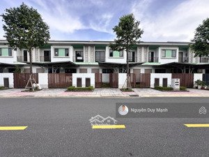 nhà phố 1 trệt 1 lầu sun casa central vsip 2 bình dương giá 2 tỷ 850 triệu bao sổ vị trí đẹp