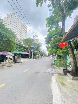 đất góc 2 mặt tiền đẹp nhất đường 18 phạm văn đồng - ngay khu thành uỷ - tttm gigamall