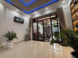 cho thuê nhà 06 tầng đường thanh liệt. diện tích 80m2, mặt tiền hơn 6m, đầy đủ nội thất.