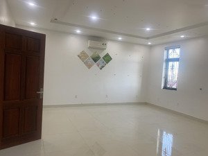 cho thuê sàn văn phòng tầng 2, 100m² vinhomes imperia