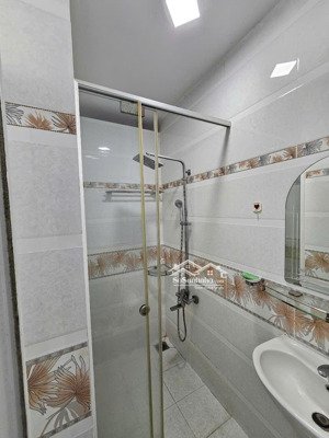 bán nhà hẻm xe tải 16/ nguyễn thiện thuật, q3 , 4,5x12m (45m2) , trệt lầu , hẻm thẳng , 13 tỷ tl