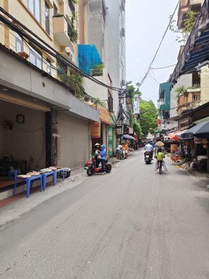 bán nhà mặt phố định công ngay ngã tư ôtô tránh vỉa hè kinh doanh các ngả lô góc 2 mặt tiền