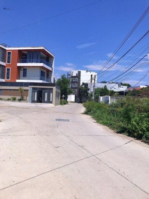 đất vĩnh trung gần câu xuân sơn đường thông kết nối 23/10 và võ nguyên giáp