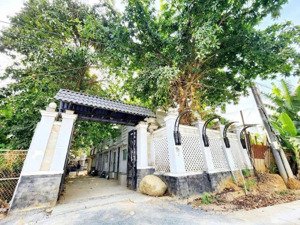 cho thuê siêu biệt thự vườn 4 tầng view mặt tiền sông đồng nai