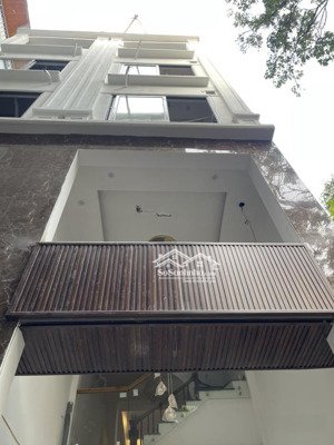 nhà đẹp phố bùi xương trạch, ngõ ba gác ở ngay , 5t * 40m giá 7,5 tỷ