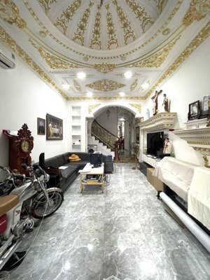 tôi bán biệt thự mini cầu xéo, tân phú. tk kiểu pháp, 4 tầng. dt:72m. nt cao cấp. giá: 10,9 tỷ tl