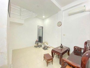 cho thuê chdv q7 - phòng lầu trệt - tách bếp - có sân sau rộng rãi, thoáng mát