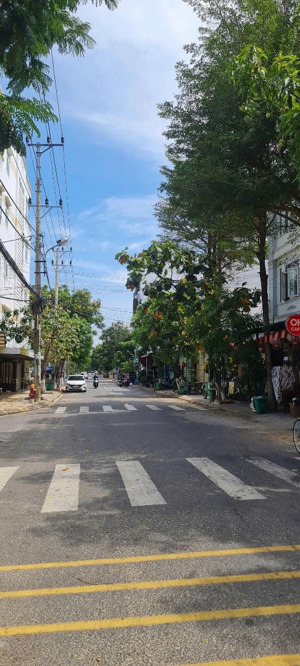 bán đất đẹp 100m² hướng tây hoài thanh, đà nẵng giá 9 tỷ liên hệ 