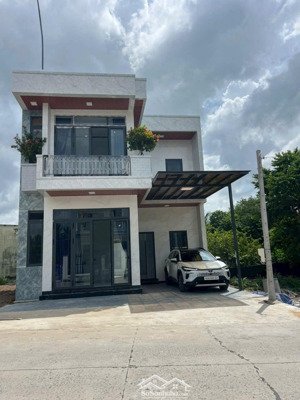 kẹt tiền bán lại căn nhà mới xây 1 lầu 8,35x13m, xã phước vĩnh an, củ chi, shr, 3,15 tỷ.