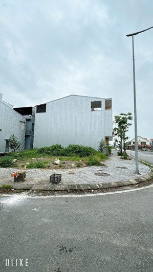 đất rẻ, siêu đẹp cần bán nhanh,tại bắc hương sơ,huế -104.5 m2,view đẹp-giấy tờ đủ-giá f0 -2.250 tỷ