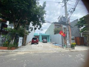 cho thuê lô đất 200m2, có sẵn nhà cấp 4. phù hợp mở quán caphe. gần biển mỹ khê