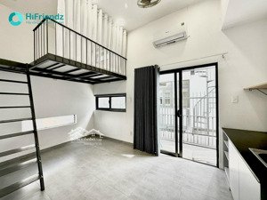cho thuê phòng có gác ban công siêu thoáng ngay gigamall không giới hạn người và xe