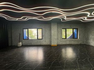 cho thuê nhà mặt phố trần nhân tông mặt tiền 8m vỉa hè cực rộng diện tích 80m2 nhà 2 tầng cực đẹp