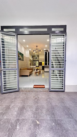 giá 4,28 tỷ bớt lộc! nhà 2 tầng đẹp vườn lài nối dài apd q12! dt: 4x13m - nhà 1 lầu 2pn 3 wc