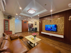 tôi bán căn góc cc 312 lạc long quân q.11. dt 66m2 2p 2wc, sh lâu dài l9. giá 2,6 tỷ. lh 