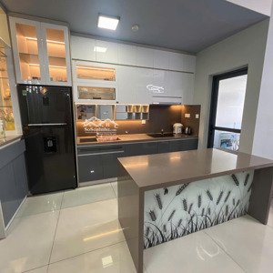 bán căn hộ emerald, giá 5 tỷ 600tr, 3pn + 2wc view nhìn công viên + hồ bơi, căn góc