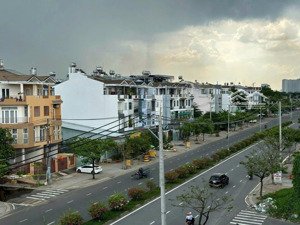 cần bán cặp nhà mặt tiền phạm hùng 10x20m, hầm trệt 2 lầu sân thượng giá 33 tỷ 5