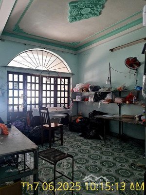 bán gấp nhà 2 lầu dt 5.4x24m, mặt tiền nguyễn thị thơi (ht18 cũ) q12