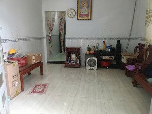 bán nhà bình chánh giá rẻ, có thương nhẹ, cách đường lộ 10m alo ngay gặp nghĩa