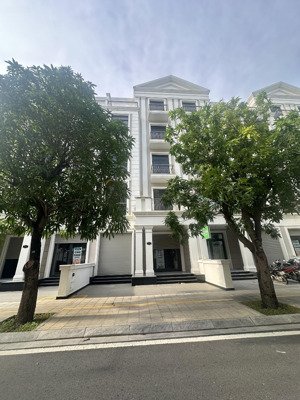 nhà phố 126m2 - 20 tỷ tại vinhomes grand park