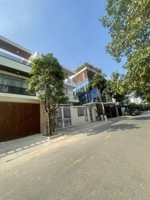 bán biệt thự trần não an khánh quận 2, 10x20m - đường 10m kết cấu trệt 2 lầu sổ hồng giá 35 tỷ tl