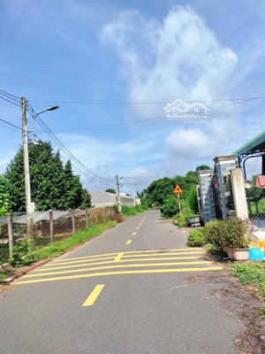 bán gấp lô đất thổ cư ngay trung tâm hành chính ở bình dương, diện tích 234,9m2 giá 680 triệu shr