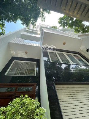 bán villa 2mt kdc hương lộ 5 (dt sàn lên đến 297.5m2) giảm còn 8,2 tỷ