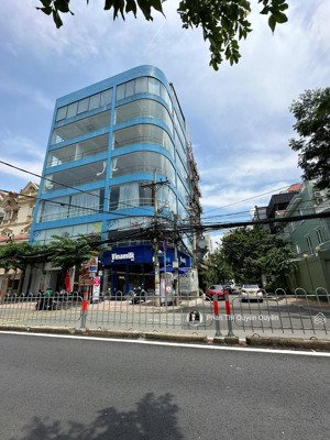 thanh lý - tòa nhà góc 2mt phan huy ích, tb - 14 x 27m - hầm 7tầng - hđ: 280 triệu - 70 tỷ về 52 tỷ