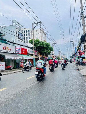 ngộp bank nặng bán nhà kho hxh ngay mt gò xoài,bhha, bình tân, dt 335m2, giá 11,2 tỷ, nhỉnh 30tr/m2