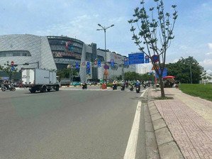 bán nhà mt 1040 phạm văn đồng, hiệp bình chánh, thủ đức, dt 4.4x22m 3 tầng, shr, giá bán 19 tỷ (tl)