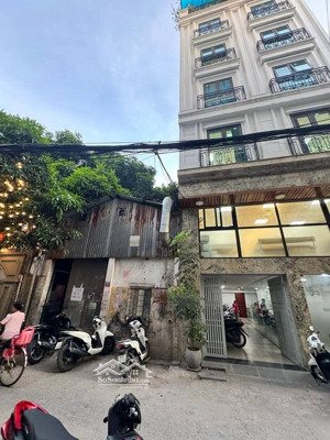 trung tâm đống đa - ô tô tránh diện tích 145m2 mặt tiền 6.1m - kinh doanh