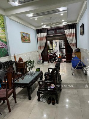 bán nhà hẻm thông đường cầu xéo 3 lầu, gần công viên, giá tốt (4mx18m)