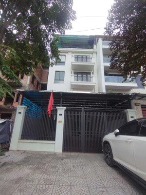 cho thuê biệt thự liền kề dãy tt10, foresa 8 kdt xuân phương tasco. 150m, 6 tầng, 35tr. 