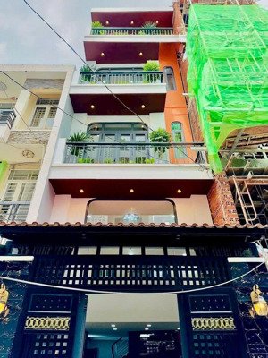 cần bán gấp nhà đường 6m đinh công tráng,p.tân định,quận 1 giá 4tỷ500/72m2 cho thuê 32tr/tháng