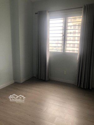 cho thuê chung cư 189b cống quỳnh, quận 1, . vị trí căn góc, 60m, 2pn, 1wc, rất sáng và thoáng mát.
