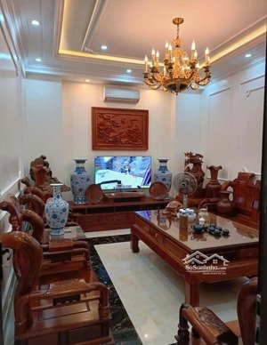 n4244 cho thuê nhà 4 tầng có thang máy tại lê hồng phong gara oto 6 phòng ngủ