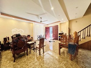 nhà dân xây căn góc thiết kế hiện đại gần phố xuân đỉnh