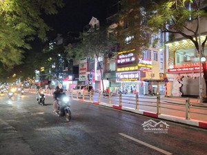 bán gấp nhà phố thái hà, dt 30m2 x 4 tầng , kinh doanh cho thuê dòng tiền tốt
