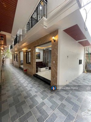 (ảnh thật thông tin chuẩn) hơn 4 tỷ có ngay nhà 5 tầng xây kiên cố ở kim chung, đúng 10m ra ô tô đỗ