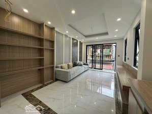 bán nhà phố chu huy mân, 62m2- 5 tầng- mt4m- 13 tỷ, lô góc, ô tô tránh, gần bigc