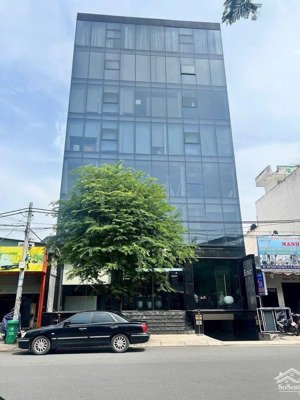 mặt phố nguyễn thái học gần lăng bác quanh 180 tỷ 250m2 mt7,2m gpxd 9 nổi 2 hầm