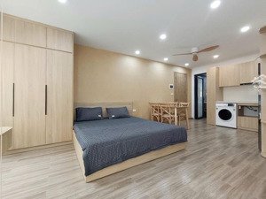 căn hộ 40m2 có ban công lớn. máy giặt riêng phan xích long phú nhuận gần bình thạnh q1, q3