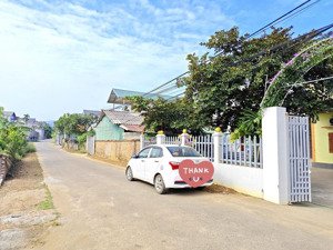 lô góc 208m2 full thổ cư.
trục chính đường hoa kiểu mẫu.