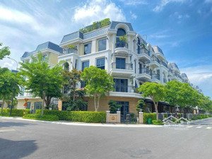 cho thuê nhà phố classia khang điền full nội thất khu compound cao cấp nhất q.9. lh: 