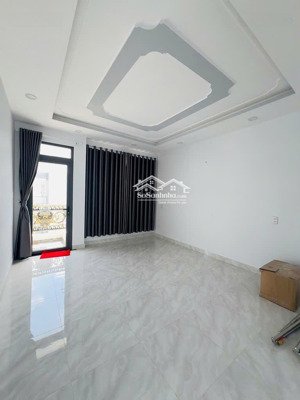 hiếm ! cho thuê nhà phạm văn chí hẻm xe hơi 3.5x11 - trệt, 2 lầu giá chỉ 8.5 triệu